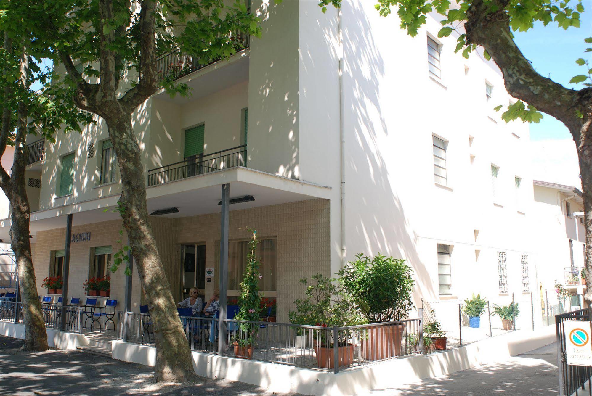 Hotel Zaghini Rímini Exterior foto