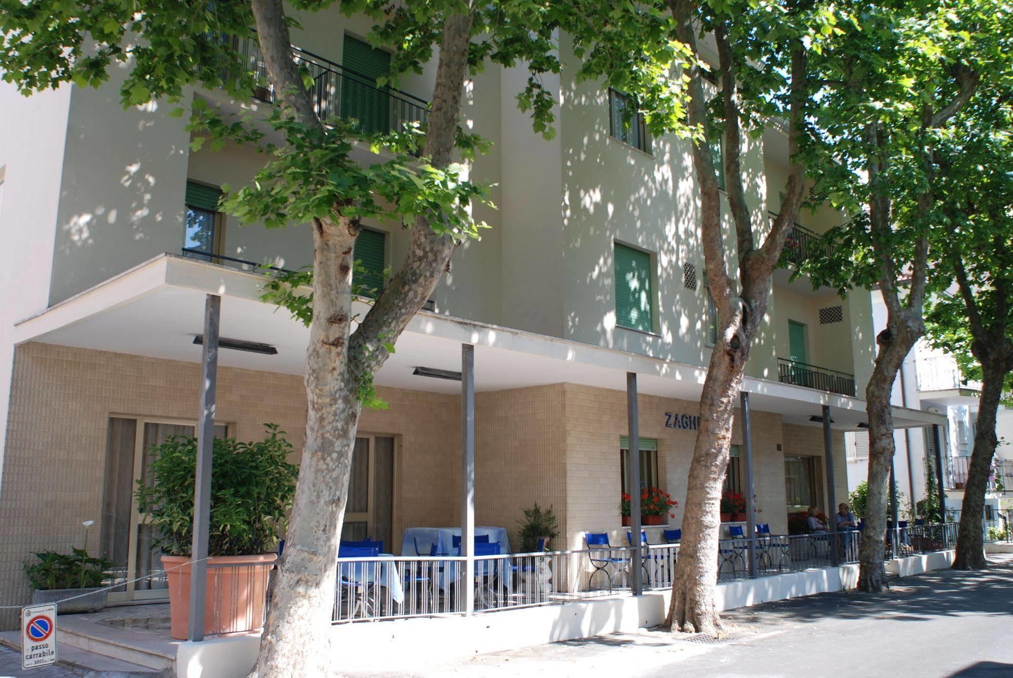 Hotel Zaghini Rímini Exterior foto